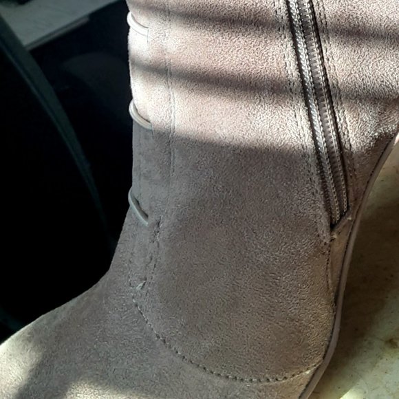 Chinese Laundry Over-The-Knee Boots - Picture 7 of 7